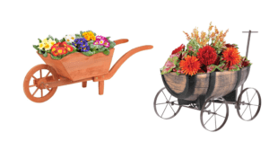 Holzschubkarre für Blumen