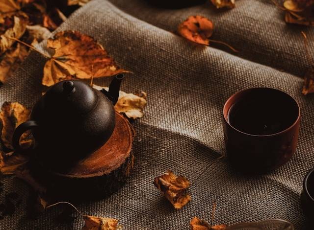 Tischläufer als Gartendeko für den Herbst